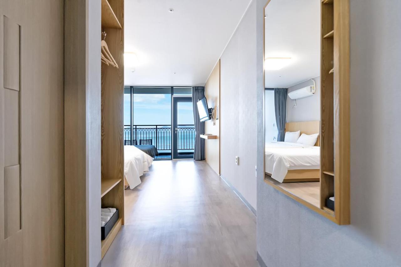 Gold Beach Resort Joszu Kültér fotó