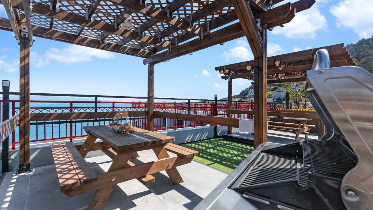 Gold Beach Resort Joszu Kültér fotó