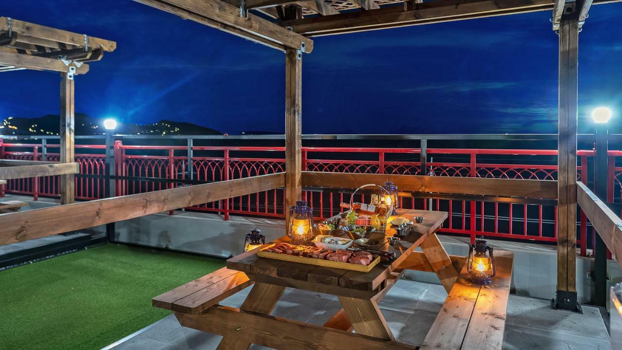 Gold Beach Resort Joszu Kültér fotó
