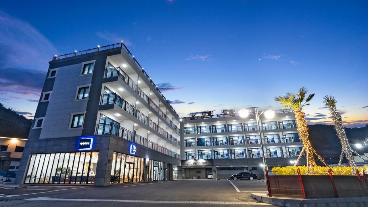 Gold Beach Resort Joszu Kültér fotó